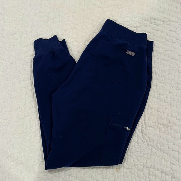 FIGS Zamora Joggers - Picture 1 of 3